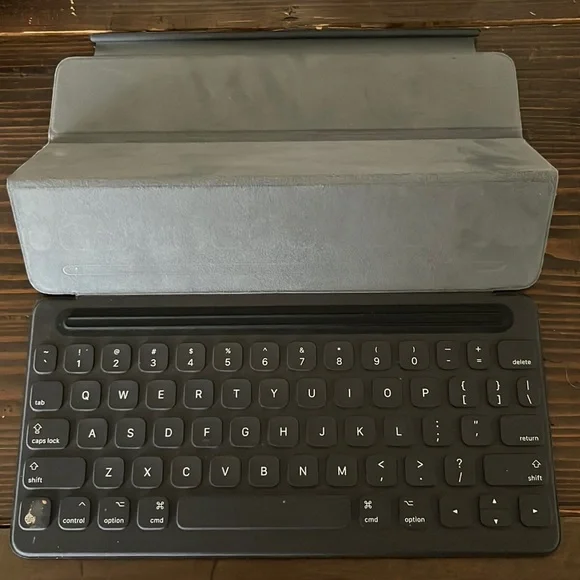 Apple | Tablets & Accessories | Apple Smart Keyboard English Apple | Tablets & Accessories | Apple Smart Keyboard English